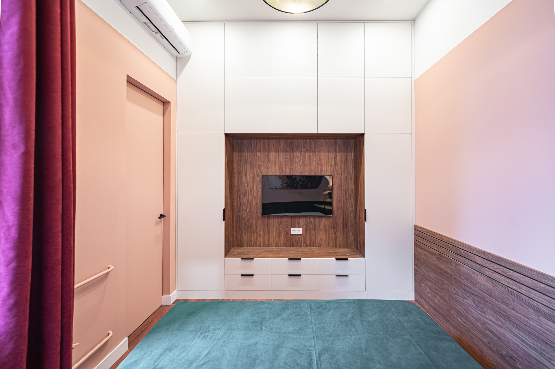 Daily rent - 3 Baseina