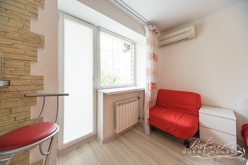 Rent by the day - 76 Volodymyrs'ka Street