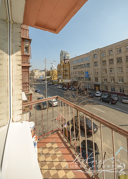 Rent by the day - 30/32 Zhylianska Street