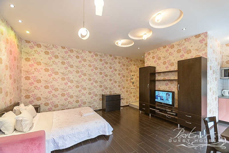 Daily rent - 10 Shota Rustaveli Street