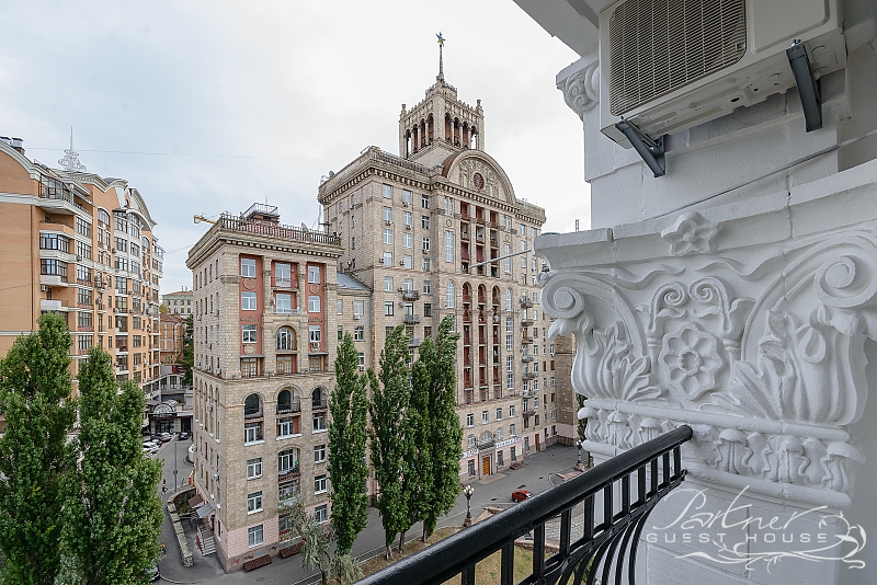 Rent by the day - 23 Khreschatyk Street