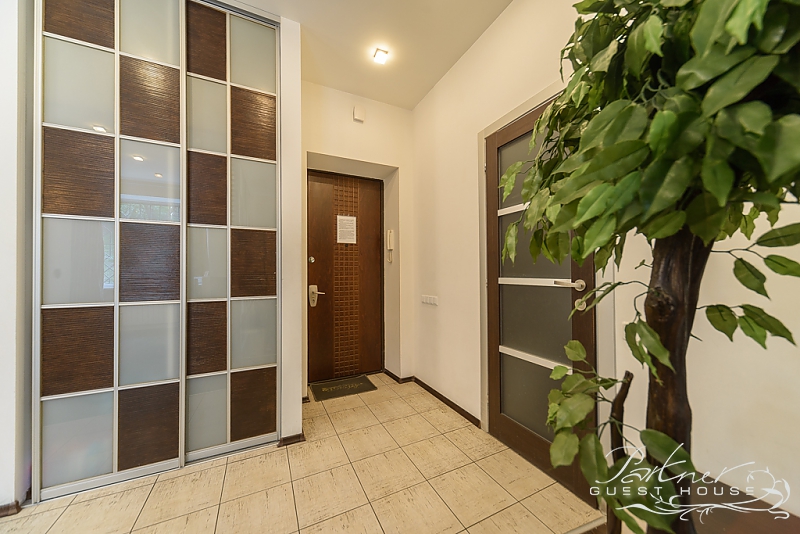 Rent by the day - 6 Lesi Ukrainky Boulevard