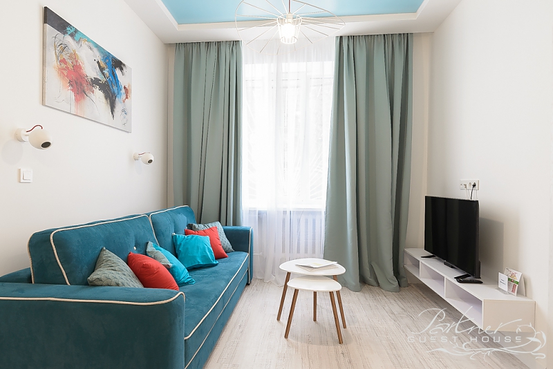 Rent by the day - 6 Lesi Ukrainky Boulevard